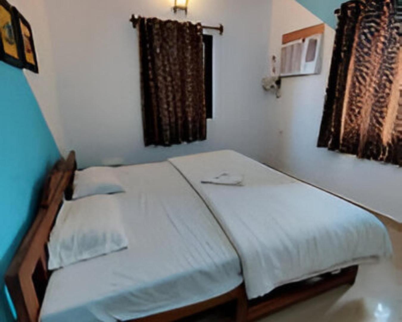 Ronne'S 2Bhk Lagoon Apartment -Калангуте Екстериор снимка