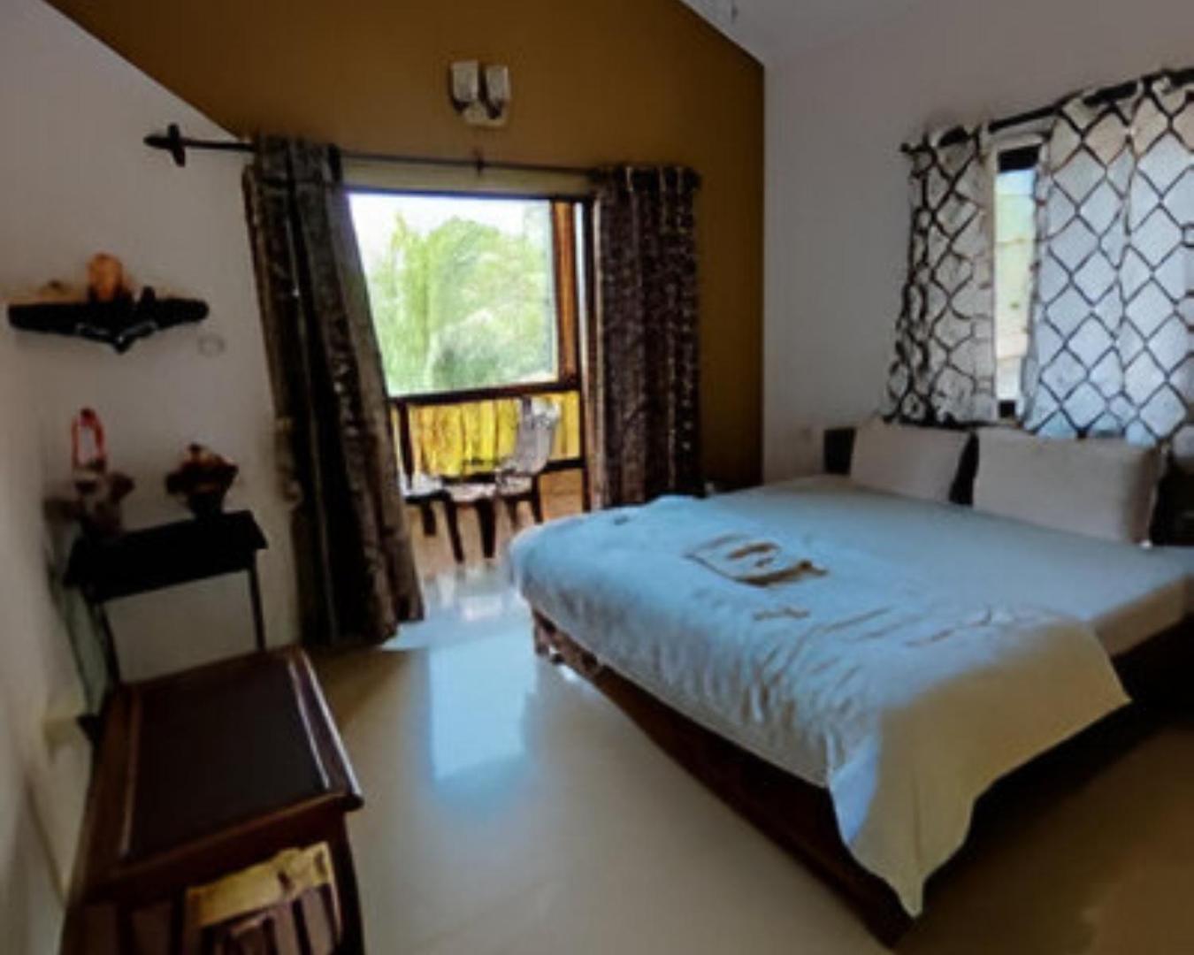 Ronne'S 2Bhk Lagoon Apartment -Калангуте Екстериор снимка