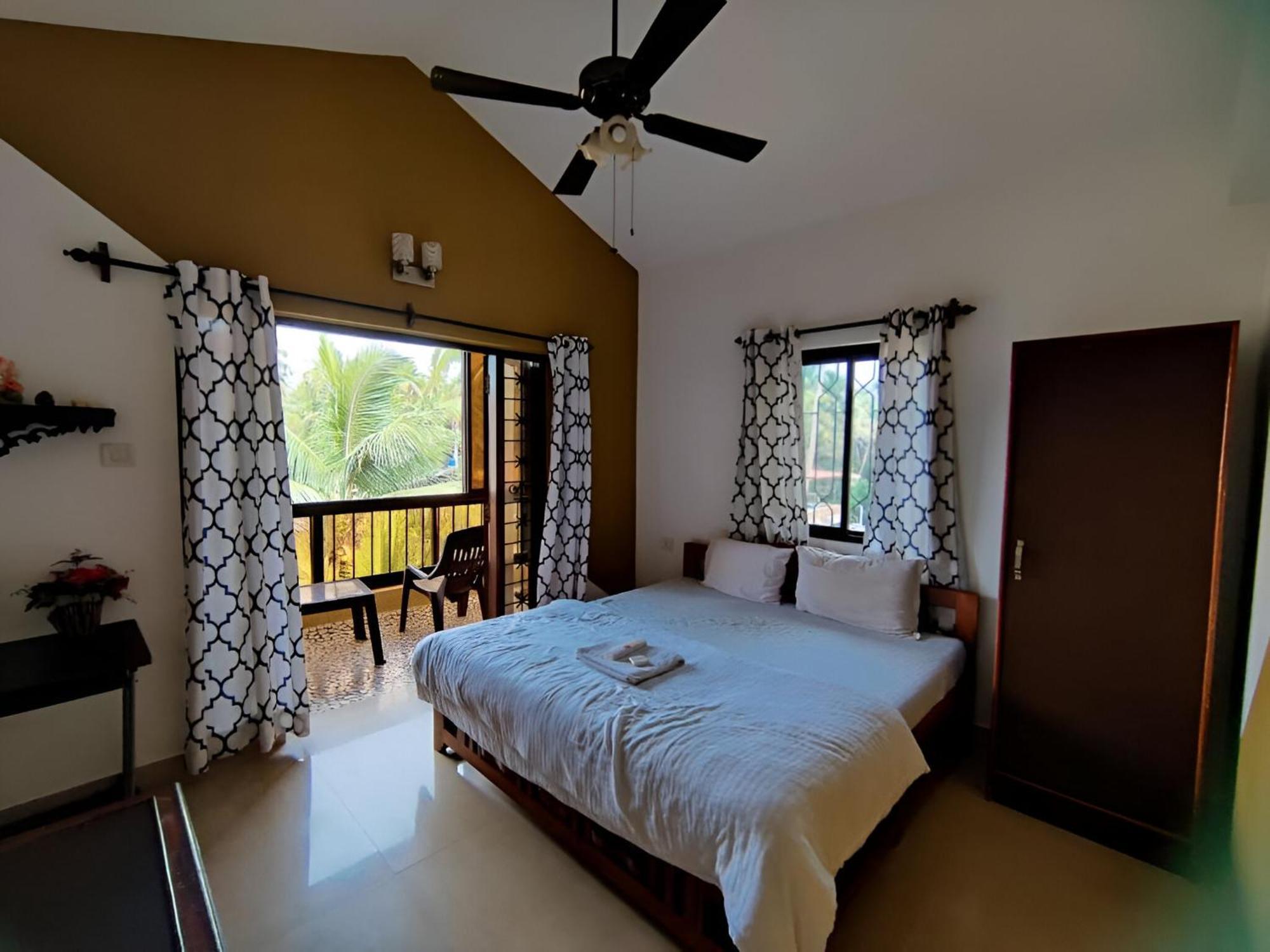 Ronne'S 2Bhk Lagoon Apartment -Калангуте Екстериор снимка